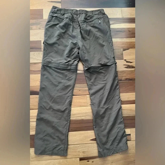 Columbia | Omni-Shield Convertible women’s pants. Size: 12 - Picture 12 of 16